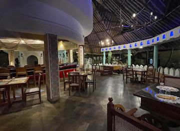 kenya/mombasa-beach/restaurant/floating-island-restaurant