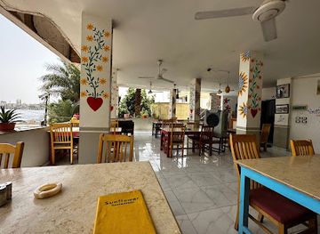 egypt/eastern-desert/restaurant/sunflower-restaurant