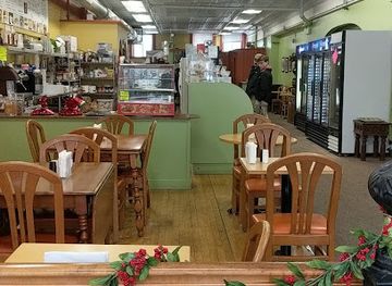 maine/waterville/restaurant/holy-cannoli