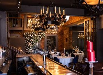 new-york/new-york-city/manhattan/restaurant/one-if-by-land-two-if-by-sea