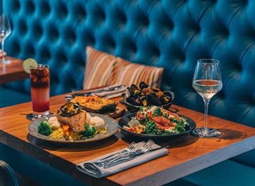 canada/halifax/restaurant/the-five-fishermen