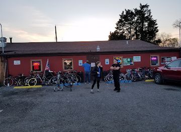 illinois/cahokia-mounds-state-historic-site/restaurant/the-bar-grill-formerly-known-as-steffi-s