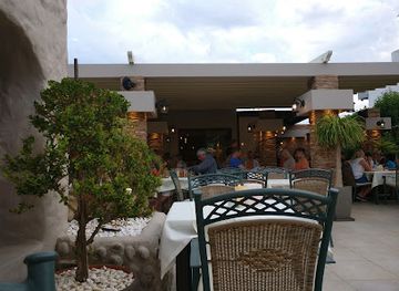greece/rhodes/ialyssos/restaurant/cavo-italiano