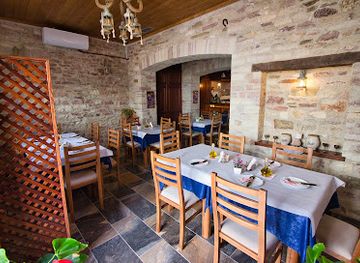 albania/gjirokaster/restaurant/vojsava-restaurant