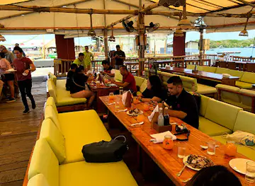 Lantaw Floating Native Restaurant - Cordova