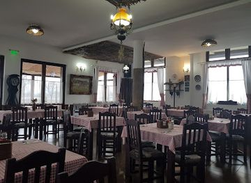 romania/moldova-area/restaurant/la-hanu-cald