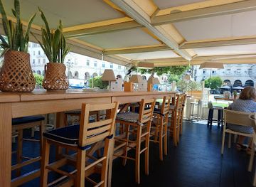 greece/central-macedonia/restaurant/mono-unique-fresh-aristotelous