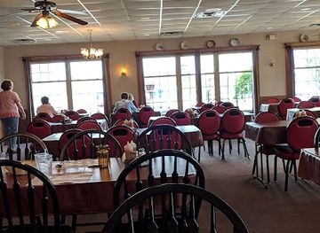 ohio/amish-country/restaurant/mrs-yoders-kitchen