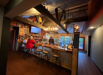 missouri/central-missouri/restaurant/raging-bull-steakhouse
