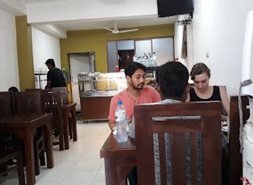 sri-lanka/ratnapura/restaurant/macnara-family-restaurant