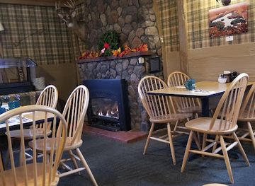 new-york/adirondack-mountains/restaurant/seasons-adirondack-cafe