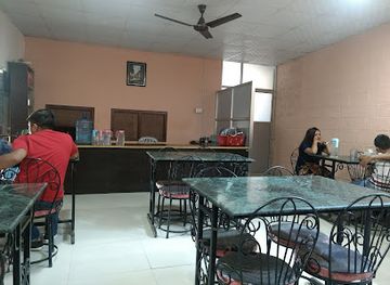 nepal/bhaktapur/restaurant/na-pukhu-fast-food