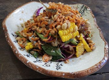 cambodia/sihanoukville/ochheuteal-beach/restaurant/oc-beach-98-restaurant-lounge