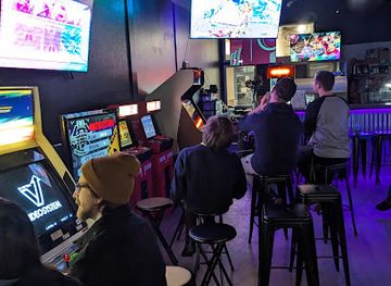 michigan/marquette/restaurant/four-swords-retropub