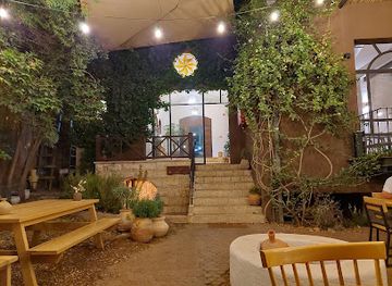 jordan/azraq-castle/restaurant/carob-house