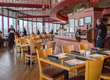 ohio/cincinnati/downtown-cincinnati/restaurant/montgomery-inn-the-boathouse