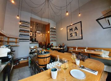 austria/vienna/alsergrund/restaurant/mast-weinbistro