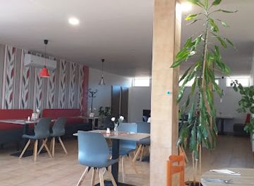 hungary/tatabanya/restaurant/jofalat-vendeglo