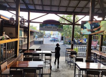 jamaica/cornwall-county/restaurant/murray-s-fish-and-jerk-hut