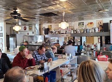 wisconsin/kenosha/restaurant/the-coffee-pot