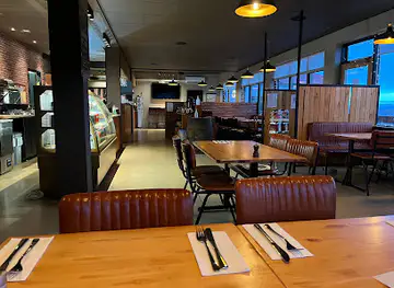 North West - Hotel & Restaurant