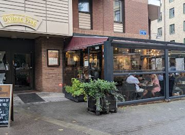 sweden/gothenburg/vasastaden/restaurant/gyllene-prag