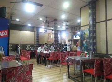 india/guwahati/fancy-bazaar/restaurant/robin-cabin