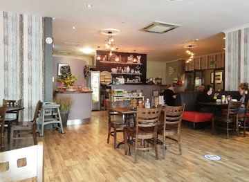 ireland/athlone/restaurant/loaves-and-fishes