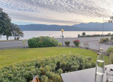 new-zealand/fiordland-national-park/restaurant/jimmy-cook-s-kiwi-kitchen