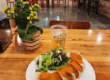 oregon/cascade-lakes-scenic-byway/restaurant/high-camp-taphouse