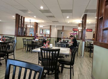 iowa/des-moines/downtown-des-moines/restaurant/a-dong-restaurant