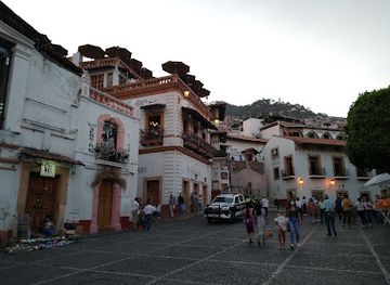 mexico/taxco/restaurant/tia-calla