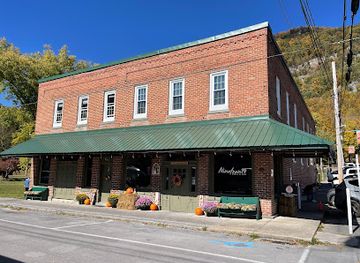Nineteen19 Grill and Bar