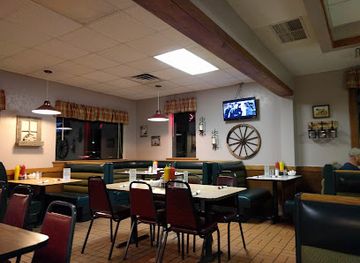 missouri/mark-twain-national-forest/restaurant/monroe-family-restaurant