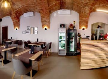 slovenia/ptuj/restaurant/bistro-luk