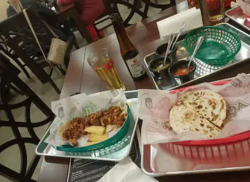 La Hacienda - Cocina al Carbón