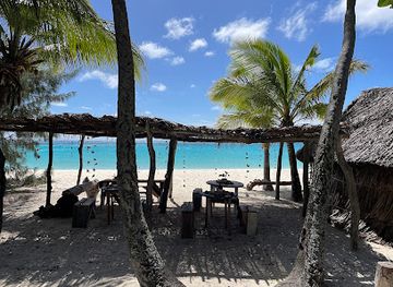 new-caledonia/ouvea-island/restaurant/one-sina-table-d-hote-bord-de-mer