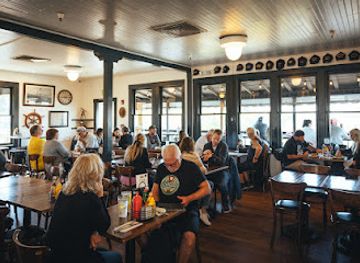 california/san-francisco/fisherman-s-wharf/restaurant/eagle-cafe