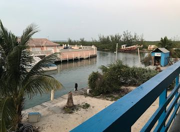 the-bahamas/bimini-islands/restaurant/thirsty-turtle