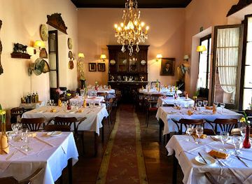 uruguay/colonia/restaurant/meson-de-la-plaza