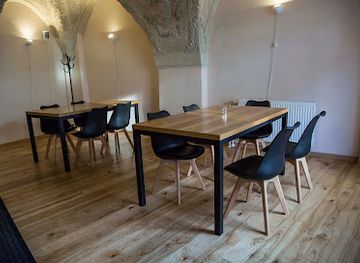 slovakia/trnava/restaurant/tucny-kocur