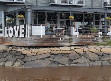 maine/kennebunkport/restaurant/spirit-of-massachusetts-restaurant