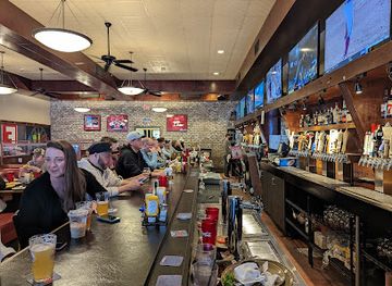 north-carolina/raleigh/cameron-village/restaurant/village-draft-house