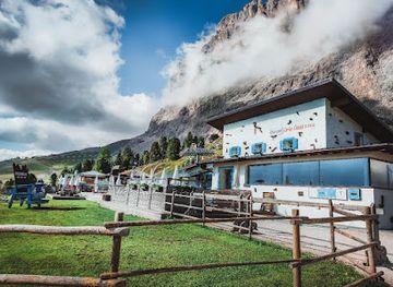 italy/alta-via-1/restaurant/emilio-comici-hutte