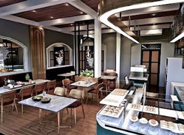 thailand/rattanakosin/restaurant/white-dragon-cafe-bistro