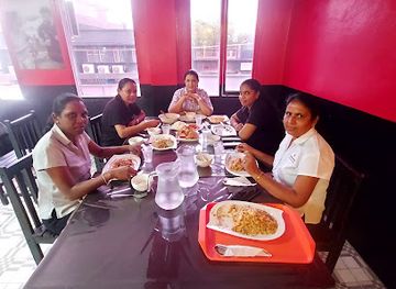 fiji/western-division/restaurant/the-food-hut