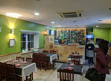 portugal/sintra/restaurant/metamorphosis