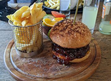 belgium/zeebrugge/restaurant/frituur-bistro-zonder-naam