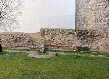 spain/madrid/la-latina/restaurant/christian-walls-of-madrid