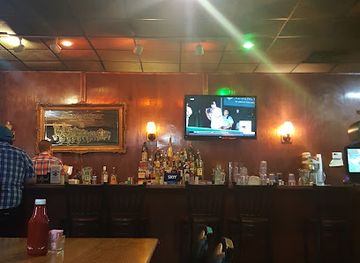 arkansas/arkansas-river-valley/restaurant/crosswoods-restaurant-sports-club